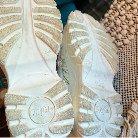 Buffalo London white platform sneakers size 7 - Picture 5 of 6